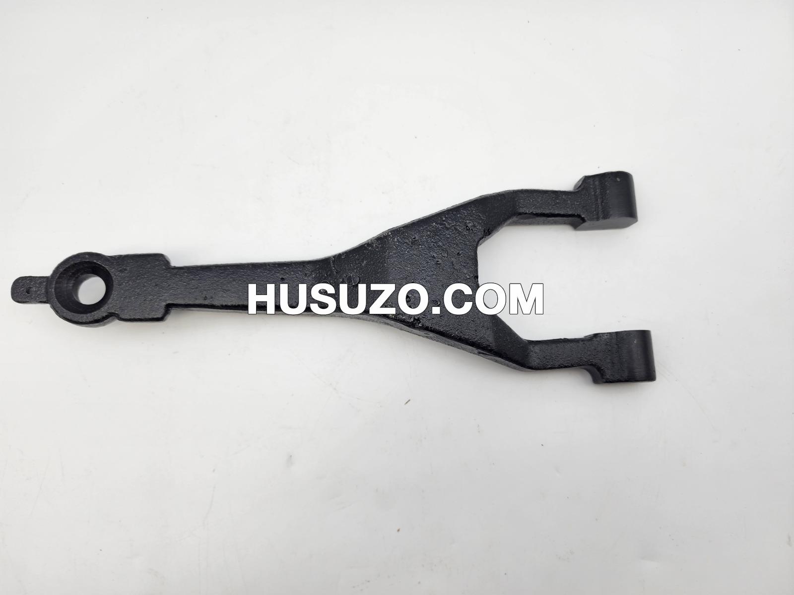 8-97255303-0 Clutch Shift Fork suitable for ISUZU NKR77 4JH1T 8972553030