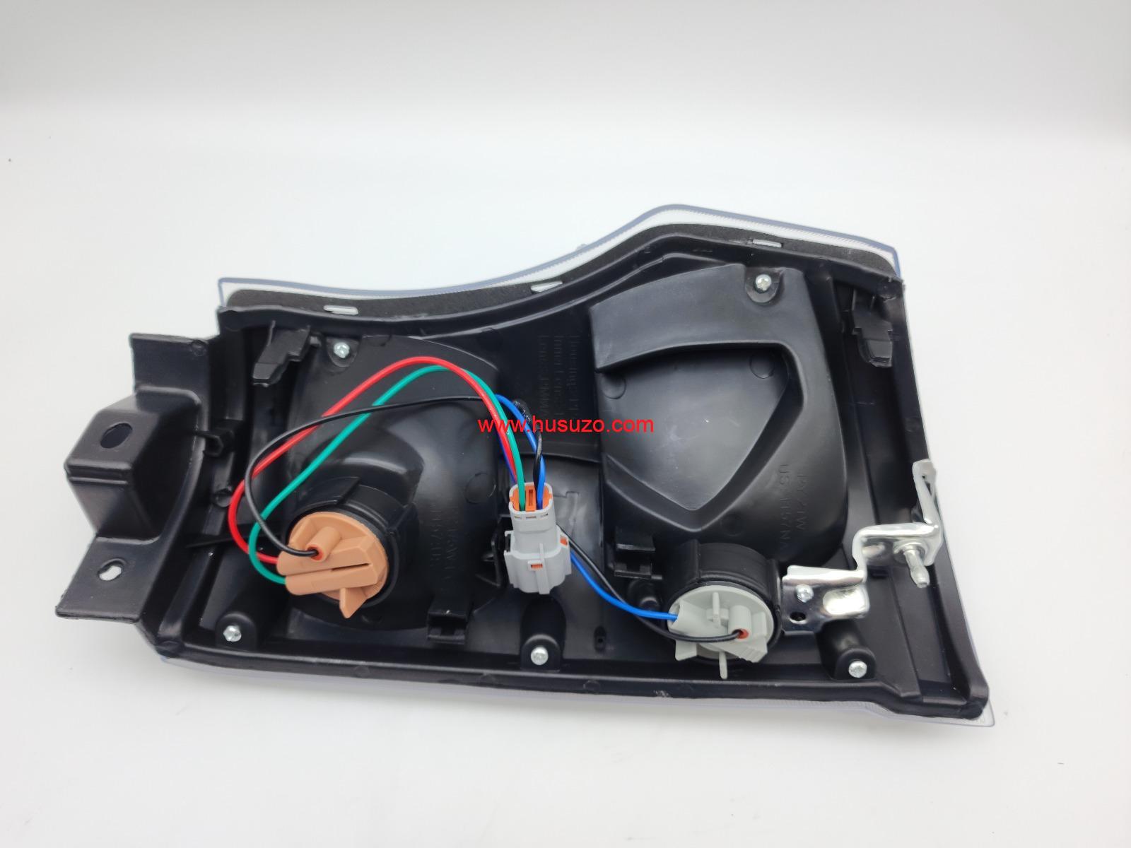 8-98010881-0, 8-9736517-3, Front Combination  Lamp Assembly 8980108810 , 897365173 Suitable  for Isuzu NPR66/600P - Image 3