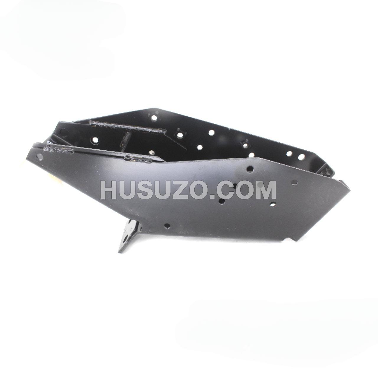 8-98178617-1 Cab Rear Mounting Bracket suitable for ISUZU 8981786171