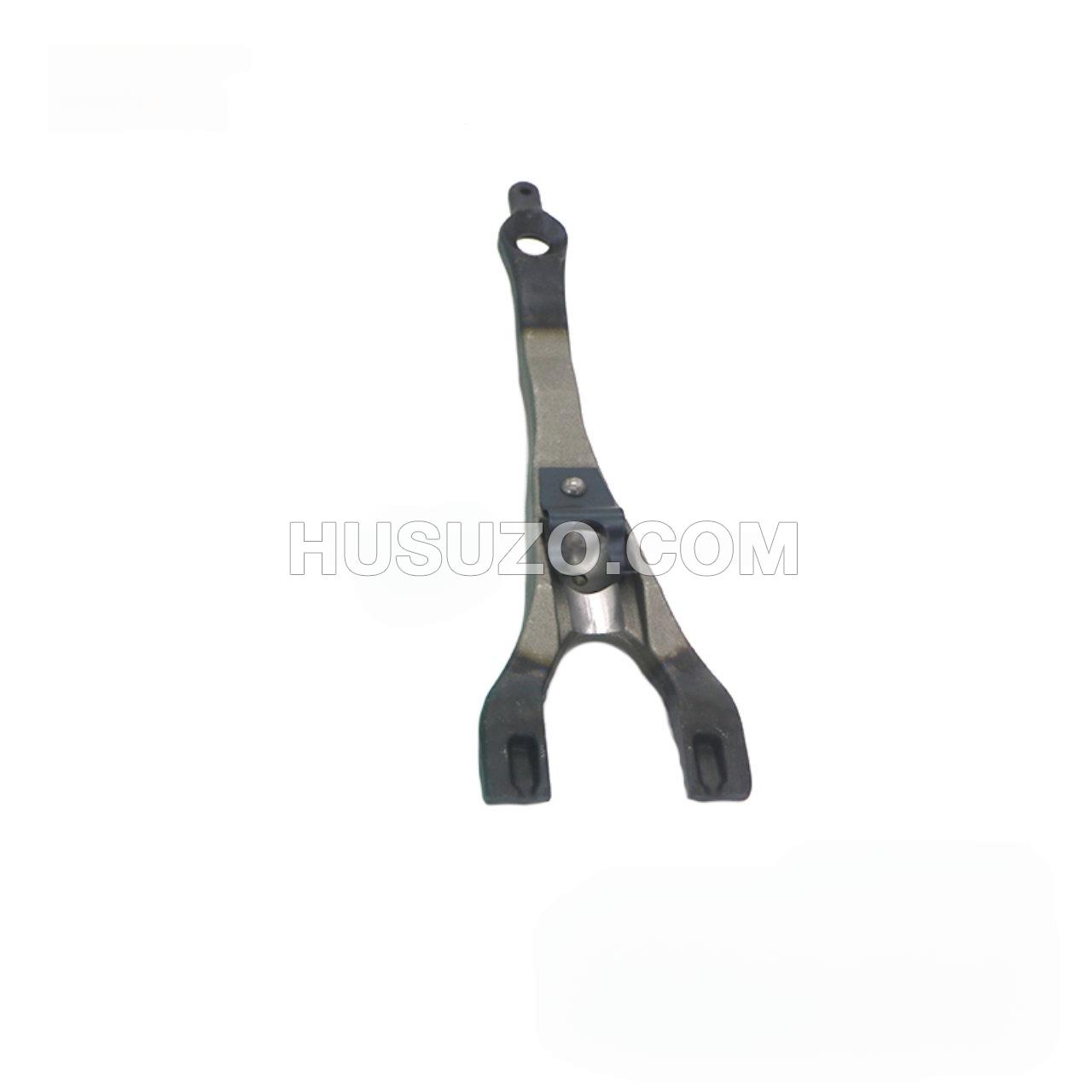 8-98296734-0 Clutch Shift Fork suitable for ISUZU 8982967340